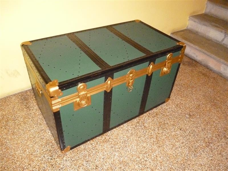 restauro di un baule in legno-metallo