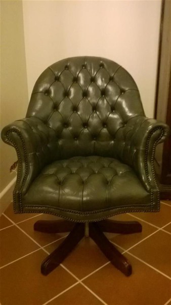 Poltrona restaurata