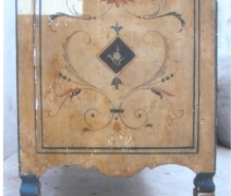 pulitura-di-cassettone-dipinto-a-tempera